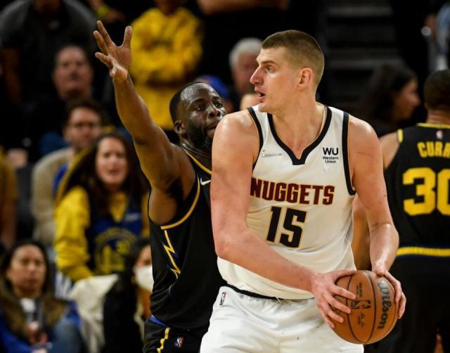 mk体育官方网站-约基奇看齐字母哥？收MVP+大合同 明年冲冠更惨烈