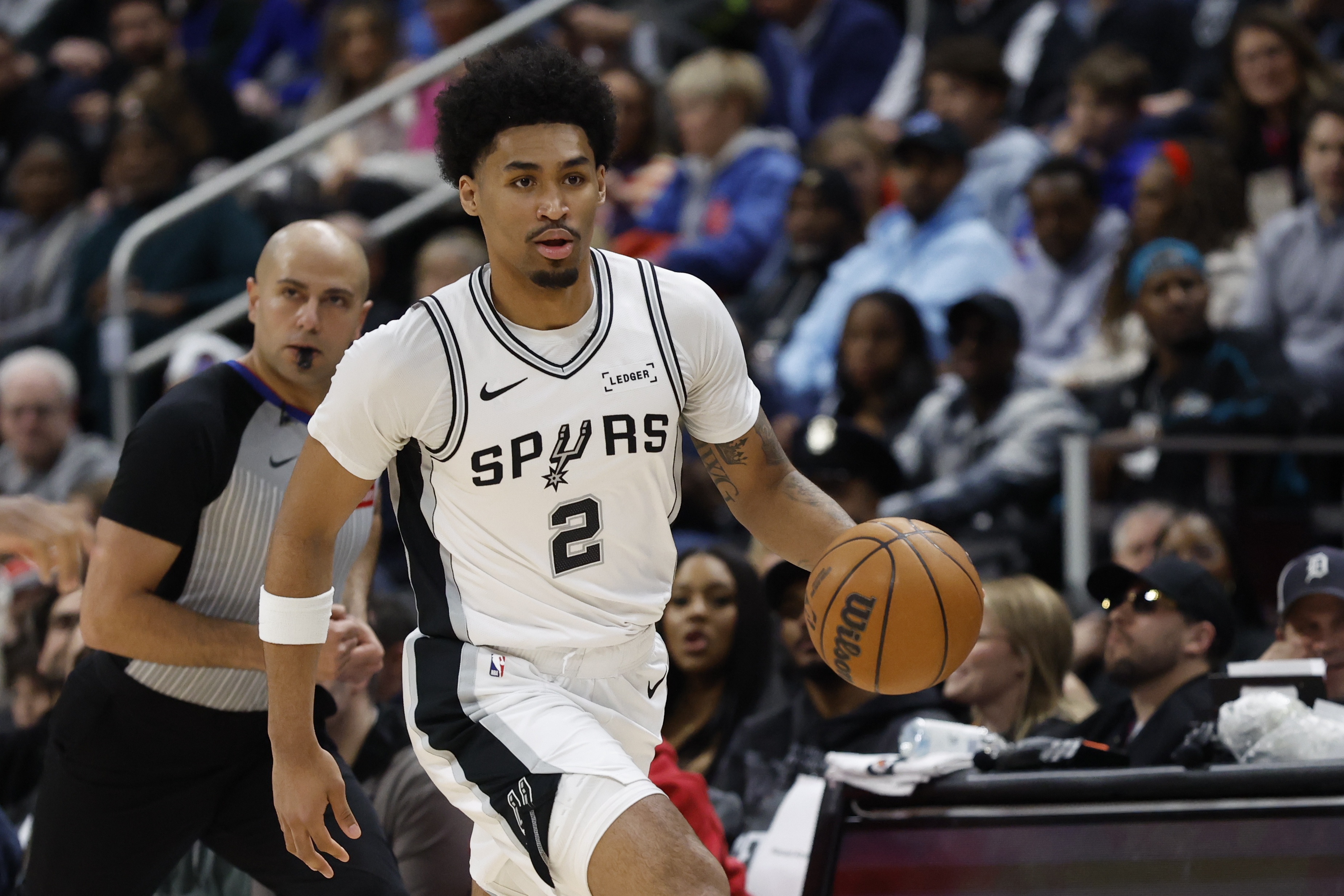 MK体育-【菜鸟】哈珀22分&amp;11中8 雷诺22分10板2断 克尼佩尔13分&amp;三分7中1