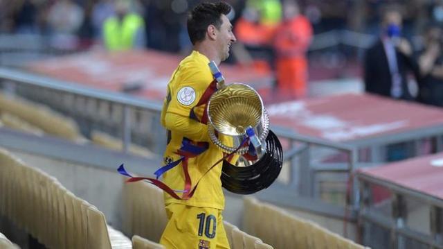 mk体育官网首页-33岁梅开二度拿35冠已非人类，人类中德容最佳